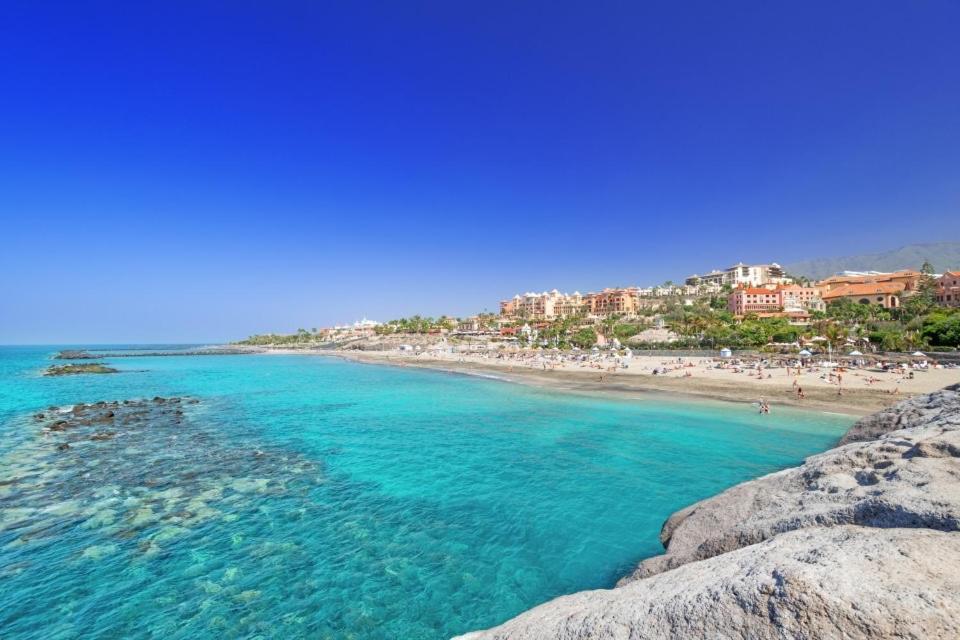 אדחה Playa Del Duque-Amazing Views 2 Bedroom מראה חיצוני תמונה