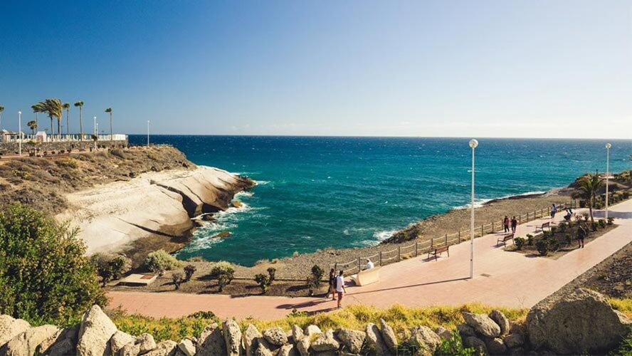 אדחה Playa Del Duque-Amazing Views 2 Bedroom מראה חיצוני תמונה