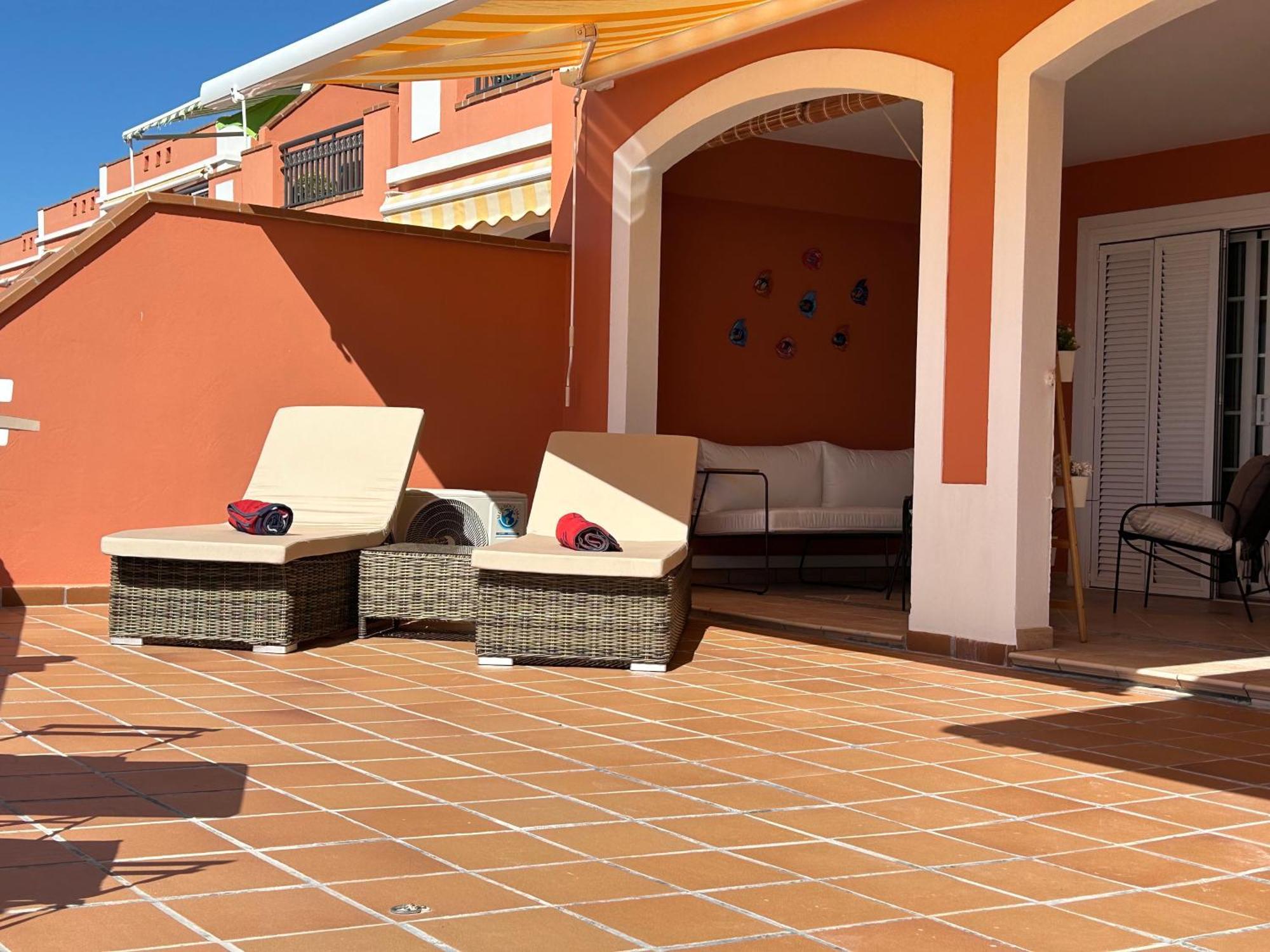 אדחה Playa Del Duque-Amazing Views 2 Bedroom מראה חיצוני תמונה